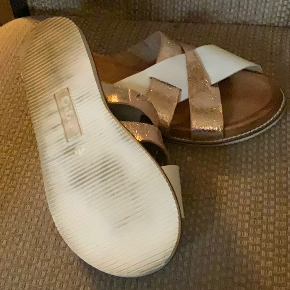Sandals - Picture 4 of 4